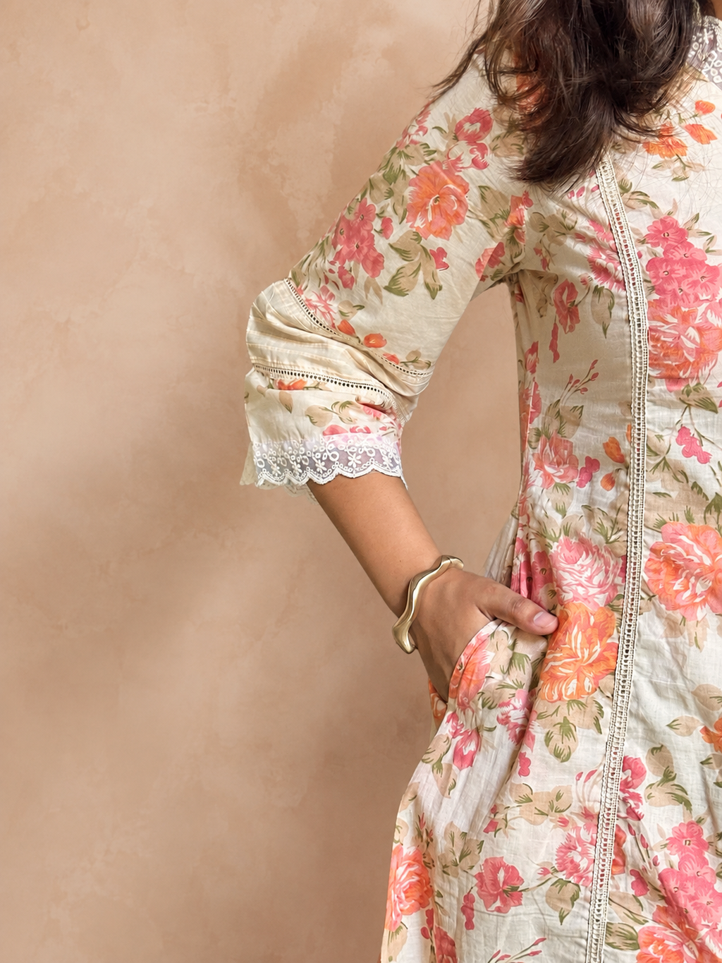 Gulbahar – Off-White Floral Print Cotton Co-ord Set with Lace Detail
