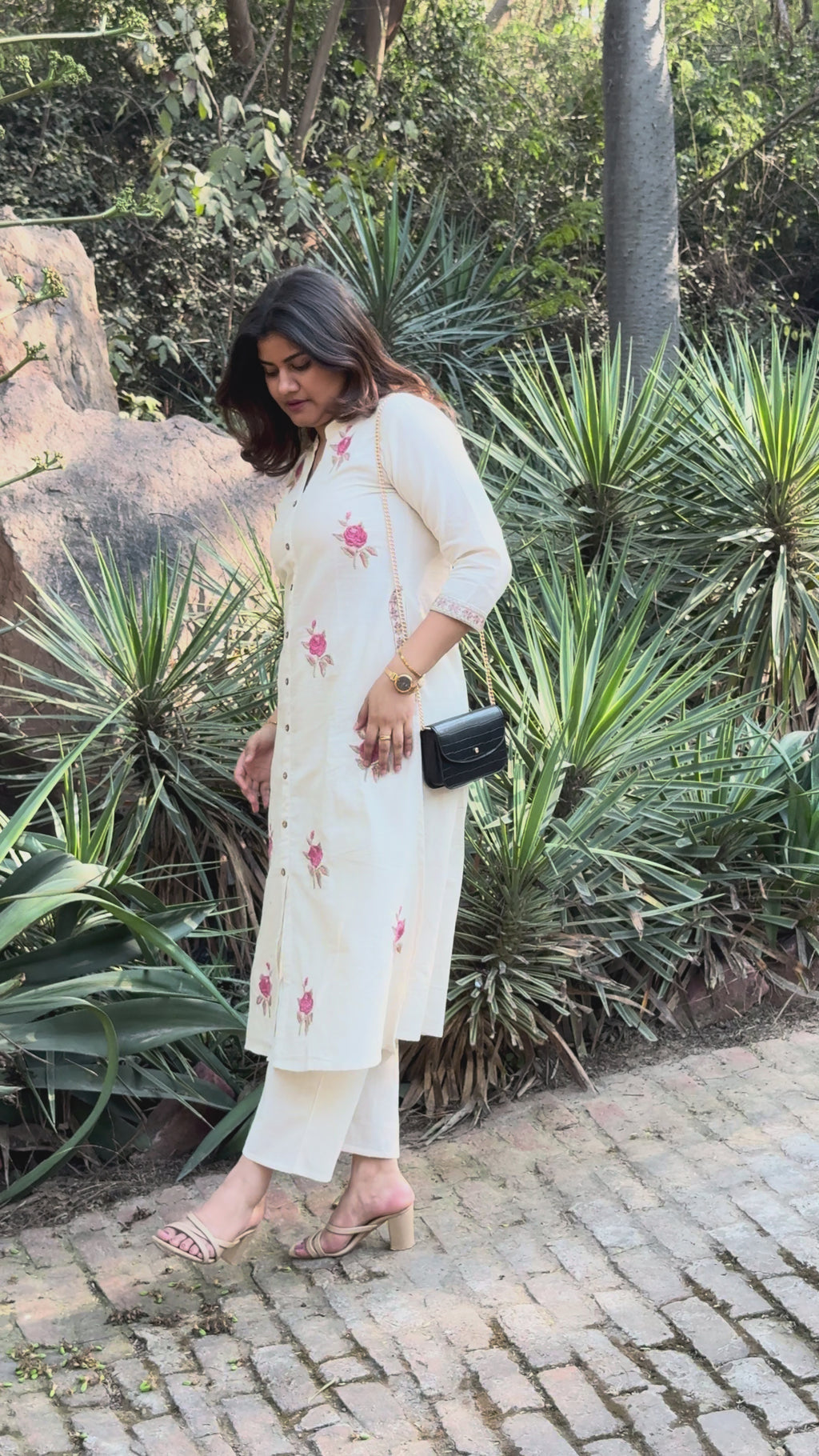 Gulabi – Ivory Floral Embroidered Khadi Cotton Co-ord Set